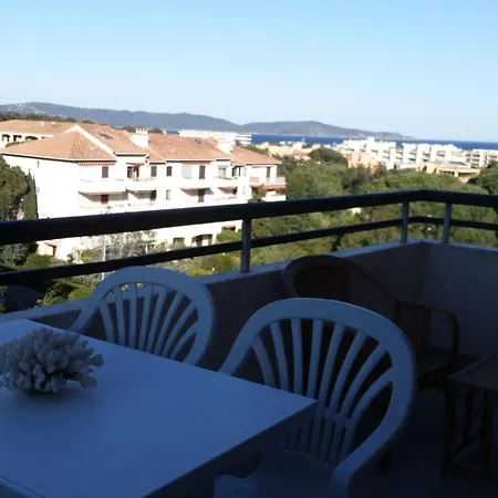 Charming 26 M With Balcon Near The Beaches * Cavalaire-sur-Mer